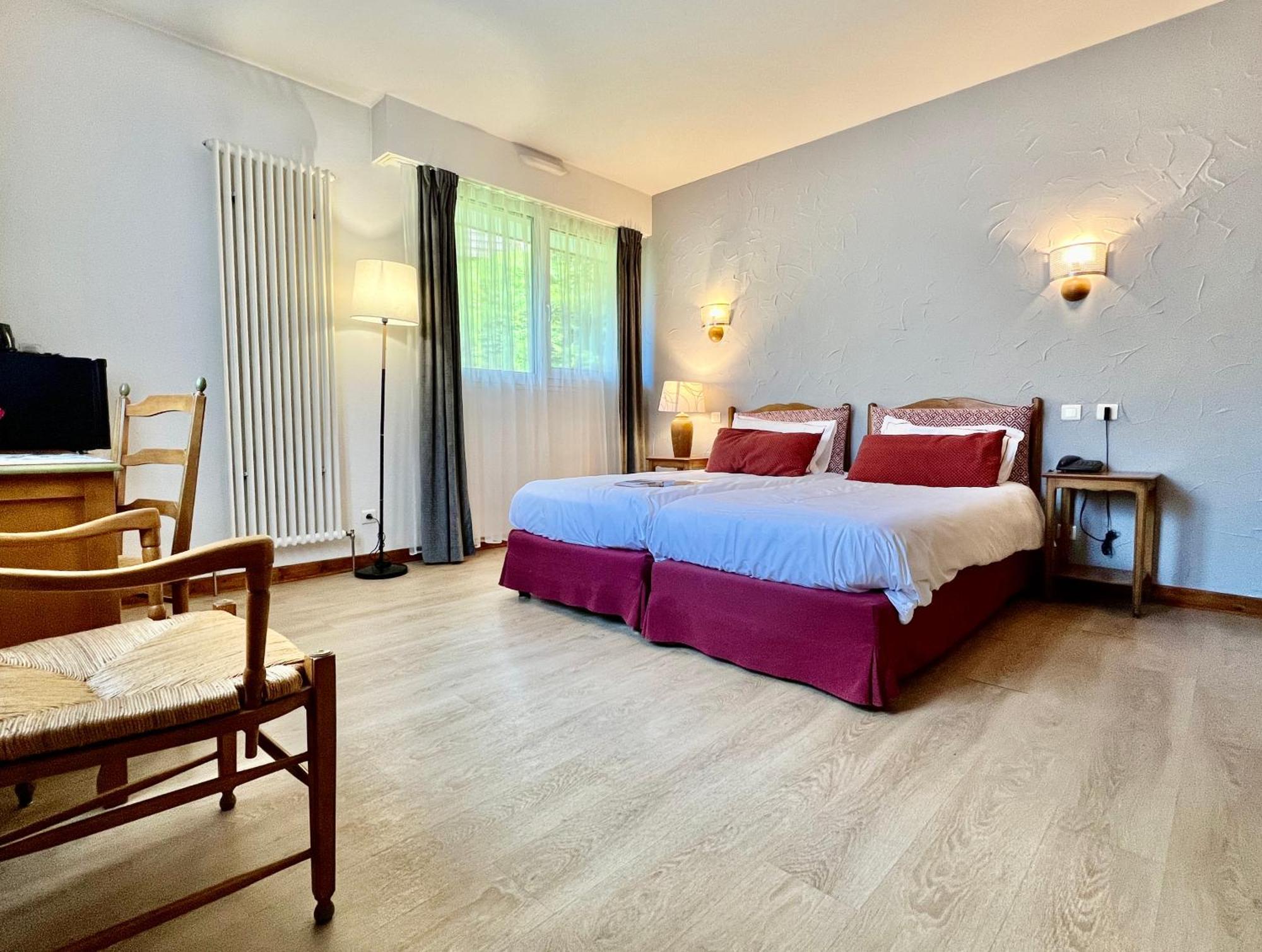 Logis Hotel, Chalets Et Restaurant Les Chatelmines La Bresse Buitenkant foto