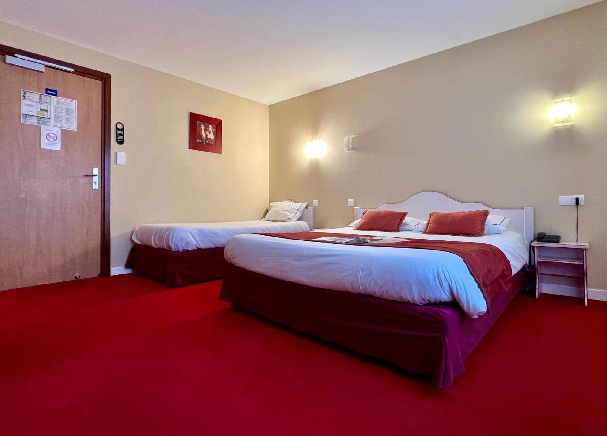Logis Hotel, Chalets Et Restaurant Les Chatelmines La Bresse Buitenkant foto