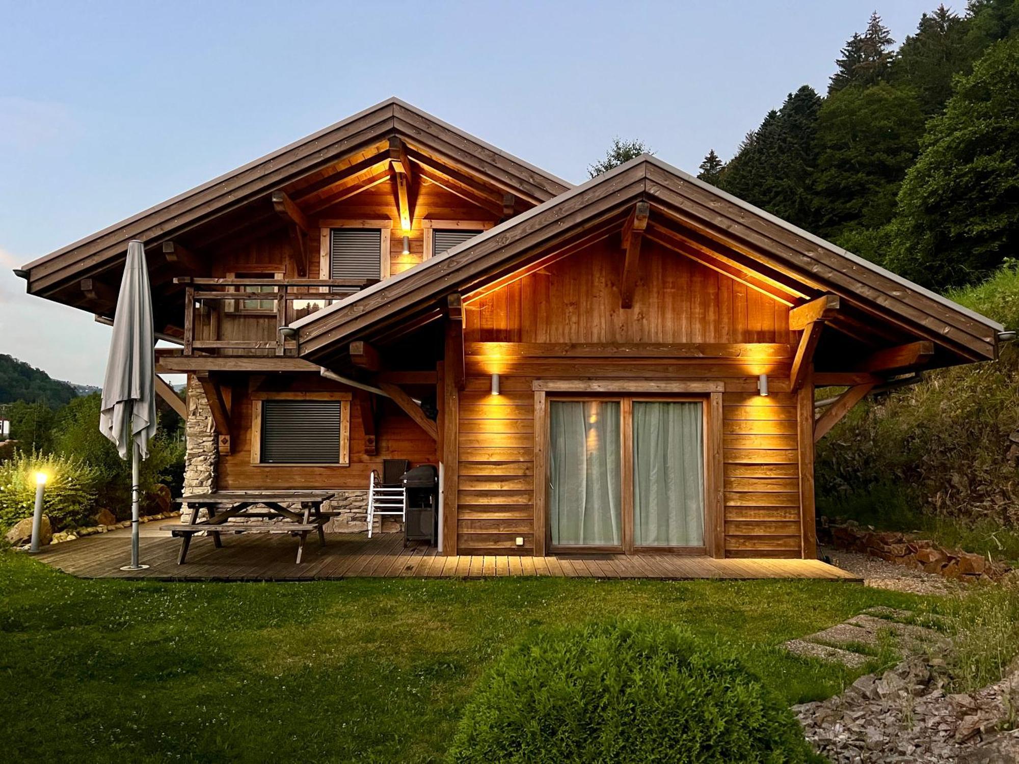 Logis Hotel, Chalets Et Restaurant Les Chatelmines La Bresse Buitenkant foto